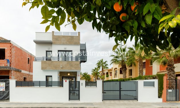Villa détachée - Nouvelle construction - Torrevieja - 10971