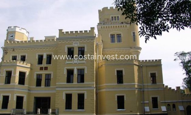 Resale - Castle - Romania