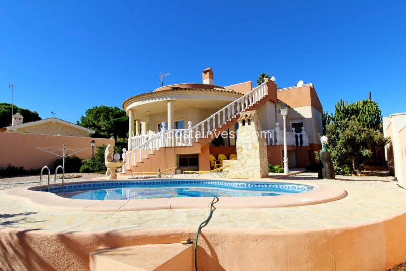 Villa détachée - Revente - Torrevieja - Los Balcones